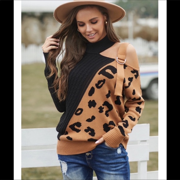 🌟Last One! #51 Black/Leopard Asymmetrical Cold Shoulder Buckle Sweater * - Picture 7 of 10